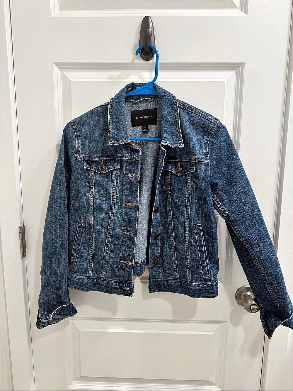 Banana Republic Classic Denim Trucker Jacket Blue Small